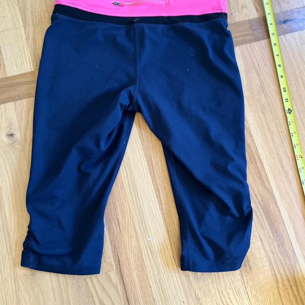 Ladies Size Medium Tangerine Black Leggings with Pink Waistband GUC - Picture 6 of 6